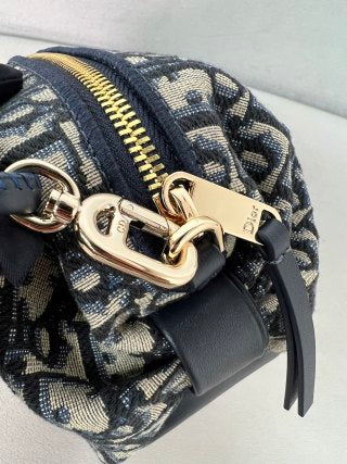 디올 보우 파우치 디올 오블리크 자카드 블루