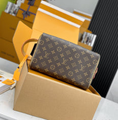 루이비통 도프 키트 모노그램 마카사르 샤프론 오렌지